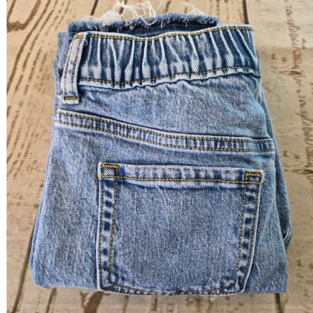 Cat & Jack Girls Light Wash Distressed Straight Leg Jeans Size 10 Raw Hem